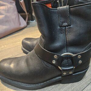 Women's Harley Davidson boots
